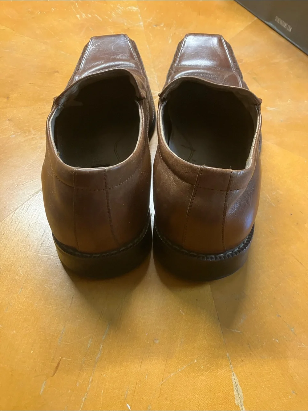 Stacy Adams Danton Mens 9 Cognac Leather Square Toe Slip On Loafers Box